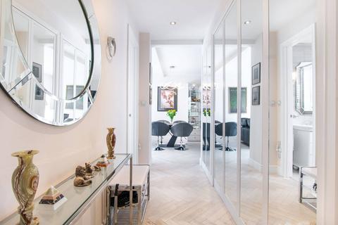 3 bedroom flat for sale, Oakworth Road, North Kensington, London, W10