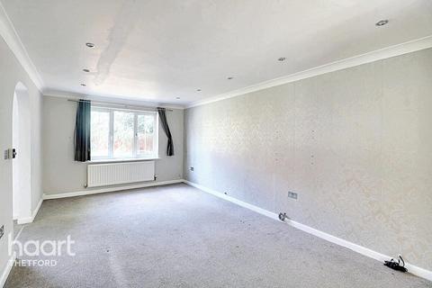 undefined, Benet Close, Thetford