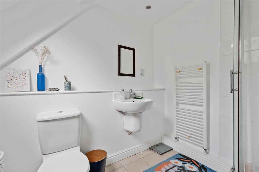Ensuite shower room