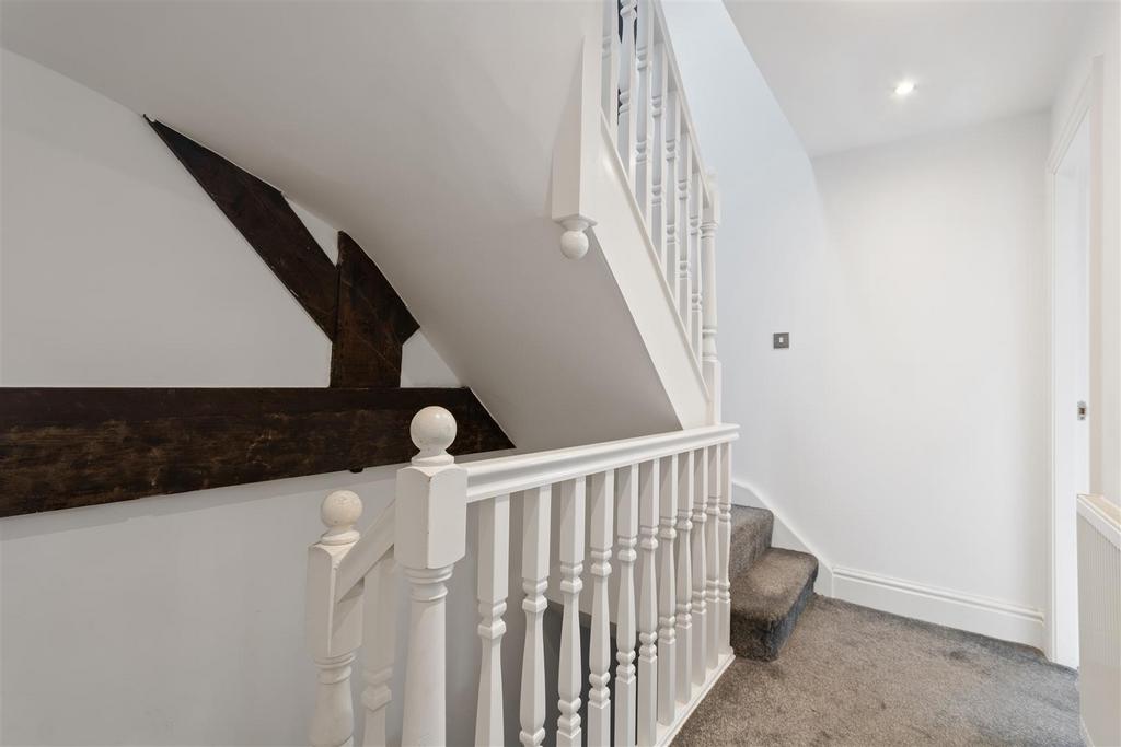 2 nd floor landing