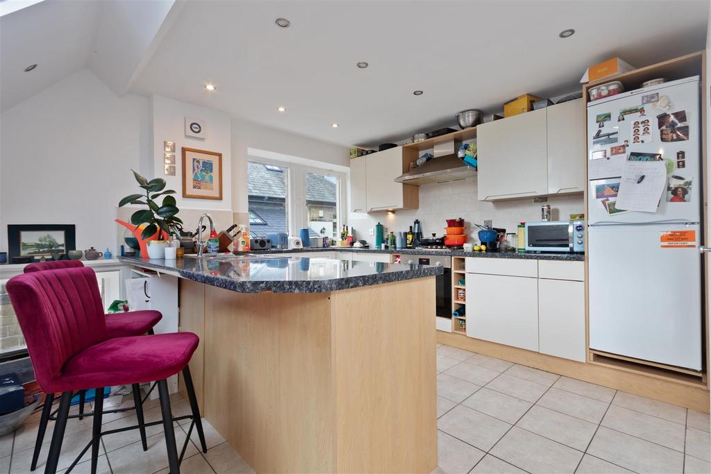 Dining kitchen