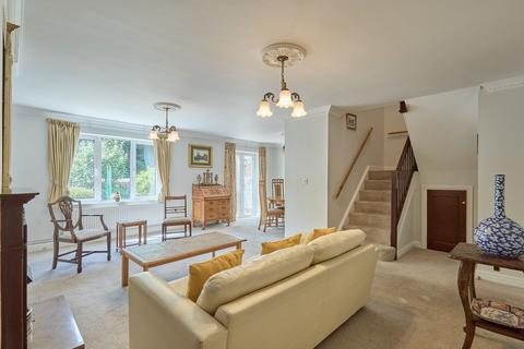 3 bedroom retirement property for sale, St. Marys Mead, Witney, OX28