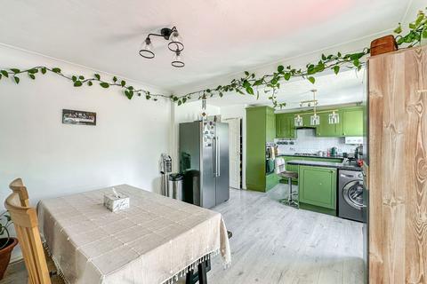 4 bedroom detached house for sale, St. Clements Way, Hull HU9