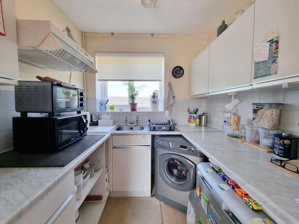 Kitchen: