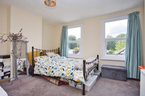 25 Church Hill, Shepherdswell, Dover, CT15 7NR