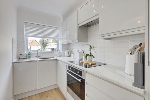 9 Caversham Avenue, Shoeburyness, Southend-on-sea, SS3 8TX