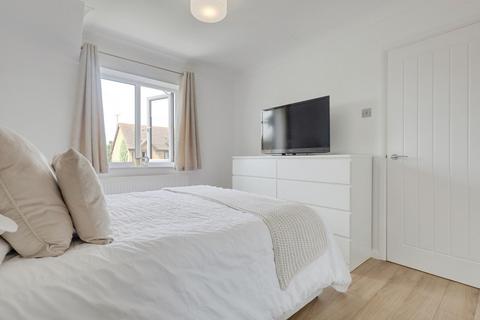 9 Caversham Avenue, Shoeburyness, Southend-on-sea, SS3 8TX