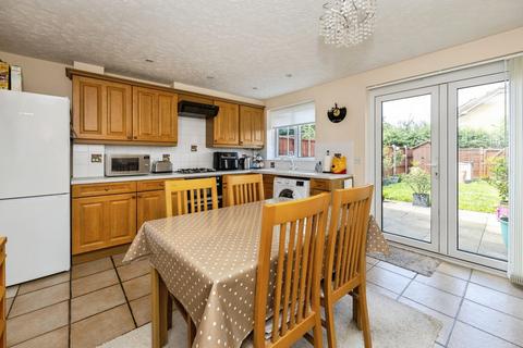 3 bedroom terraced house for sale, Smithy Drive, Ashford, TN23 3