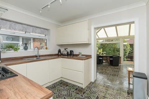 4 bedroom detached house for sale, Cliffsend Road, Ramsgate, CT12
