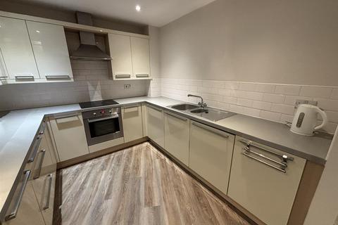 2 bedroom flat to rent, Copper Place, Fallowfield, Manchester