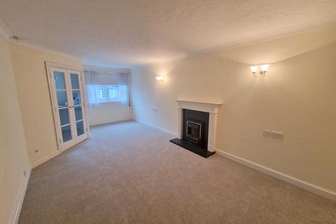 1 bedroom flat for sale, Littleham Road, Exmouth, Devon, EX8 2ET