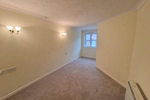 1 bedroom flat for sale, Littleham Road, Exmouth, Devon, EX8 2ET