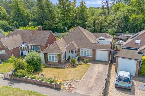 2 bedroom bungalow for sale, Hawthorn Close, Hitchin, SG5