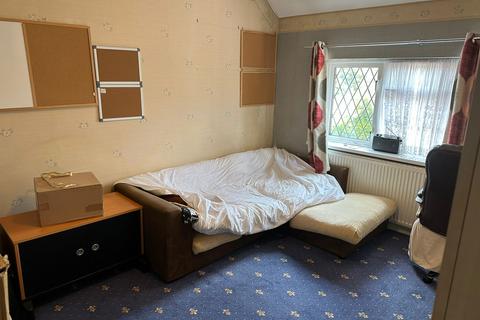 undefined, Regina Road, Southall UB2