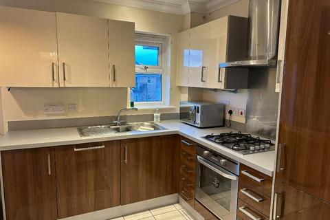 undefined, Regina Road, Southall UB2