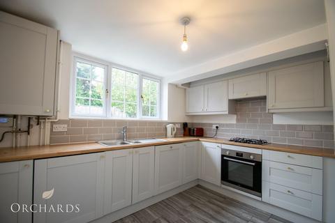 2 bedroom semi-detached house to rent, High Street, Northampton NN7