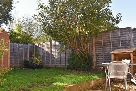 2 bedroom semi-detached house to rent, High Street, Northampton NN7
