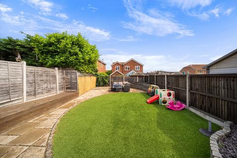 36 Lisle Close, Gravesend, DA12 4XH