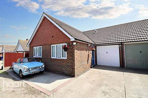 5 Groveway, Leysdown On Sea, Sheerness, ME12 4LR