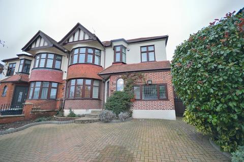 undefined, Minchenden Crescent, London, Greater London. N14