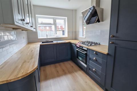 42 Beech Crescent, Eckington, Sheffield, S21 4AQ