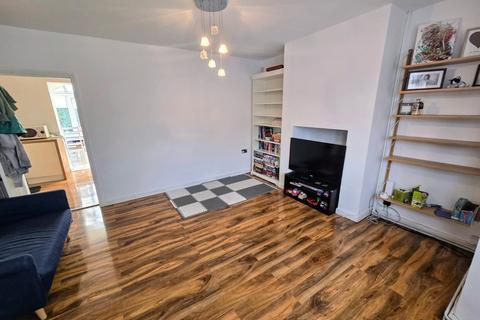 108 Birchway, Hayes, UB3 3PD