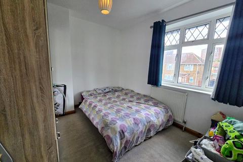 108 Birchway, Hayes, UB3 3PD