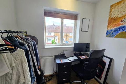 108 Birchway, Hayes, UB3 3PD