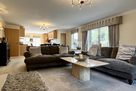 undefined, Alexandra Court, College Road L23