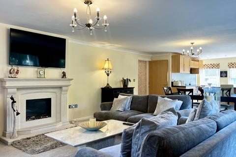 undefined, Alexandra Court, College Road L23