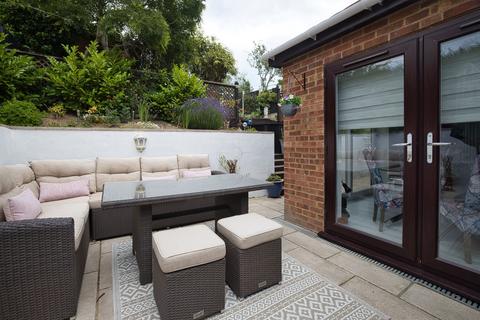 3 bedroom detached house for sale, Bradstow Way, Broadstairs, Kent, CT10