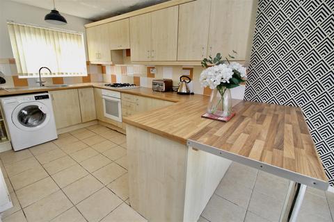 3 bedroom end of terrace house for sale, Auckland Drive, Birmingham B36