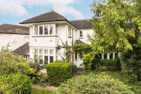 undefined, Pollards Hill South, London