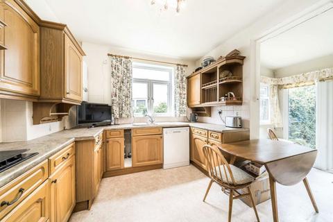 undefined, Pollards Hill South, London