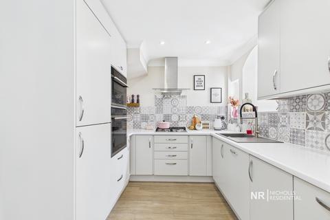 37 Hartfield Road, Chessington, KT9 2PP