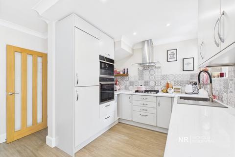 37 Hartfield Road, Chessington, KT9 2PP