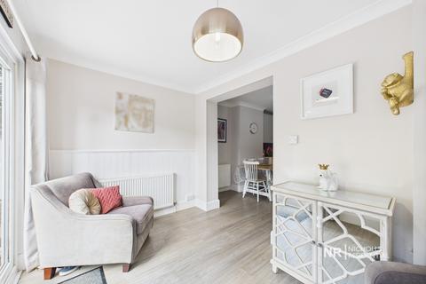 37 Hartfield Road, Chessington, KT9 2PP