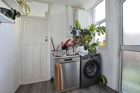 158 Marks Road, Romford, RM7 7AL