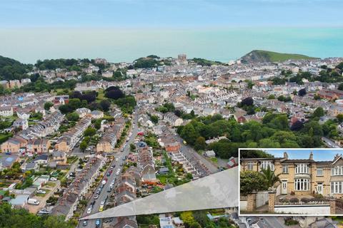 17 Lamb Park, Ilfracombe, EX34 8DH