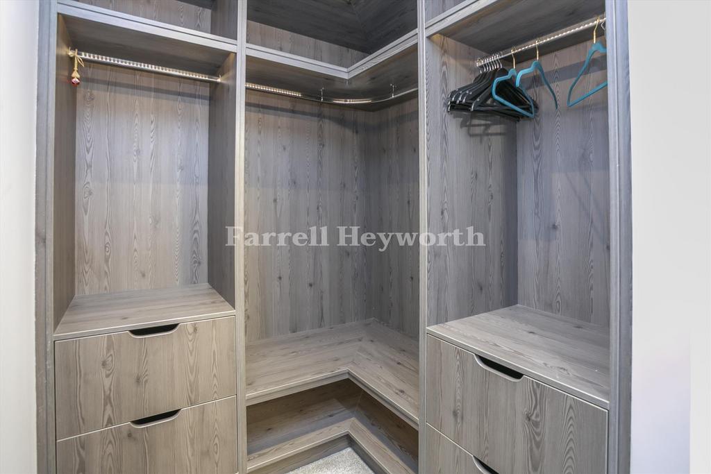 Walk in wardrobe