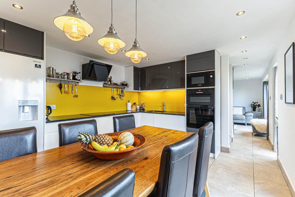 Kitchen/Dinner