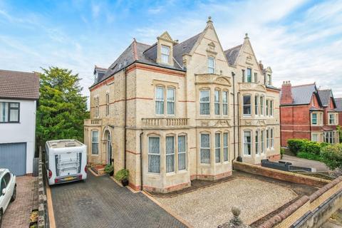 7 bedroom semi-detached house for sale, 86 Plymouth Road, Penarth, CF64 5DL