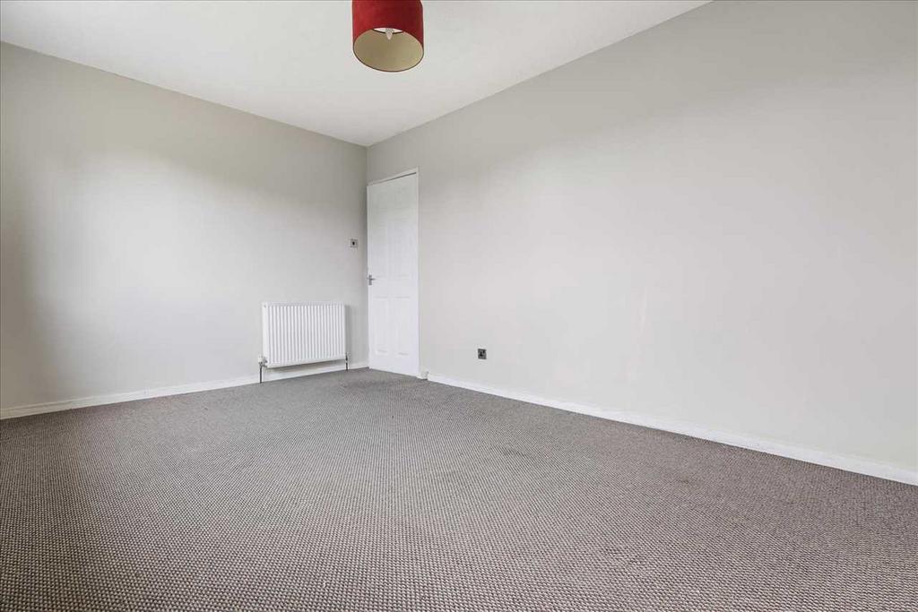 Bedroom One (2)