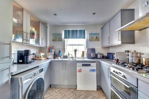 76 Flatts Lane, Calverton, Nottingham, NG14 6RF