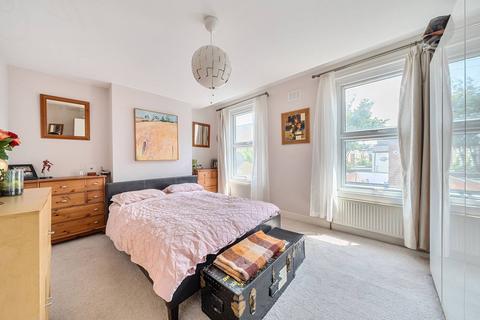 61 Fenham Road, London, SE15 1AB