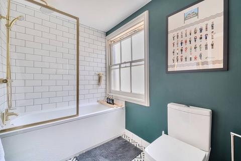 61 Fenham Road, London, SE15 1AB