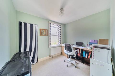61 Fenham Road, London, SE15 1AB