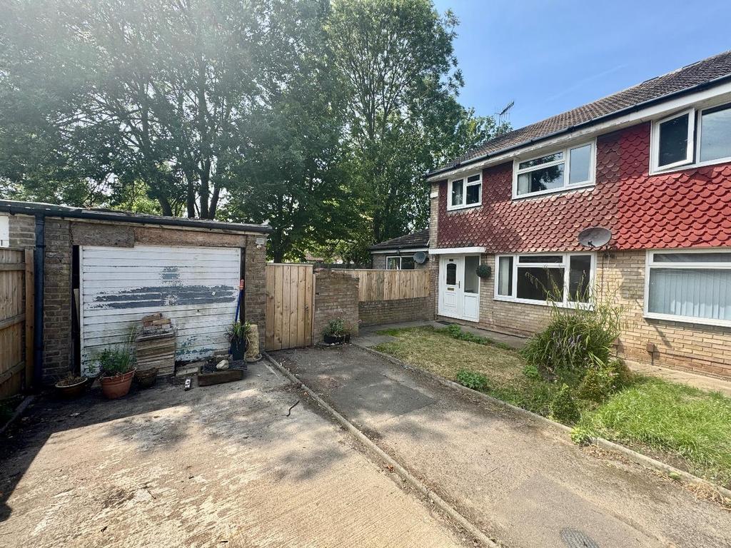 Front - driveway & garage