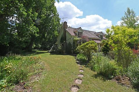 3 bedroom chalet for sale, Melton, Nr Woodbridge, Suffolk