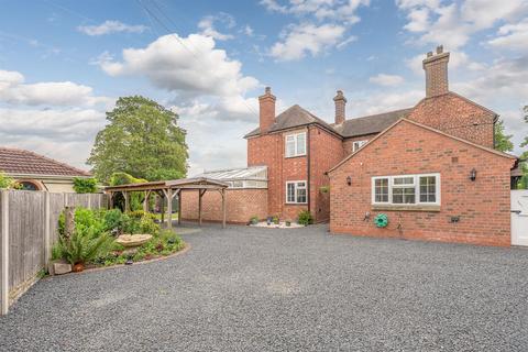 10 Cot Lane, Stourbridge, DY8 5PP